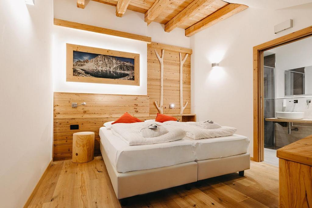 Hotel Aurai Telve Esterno foto